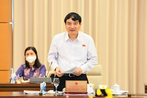 Chủ nhiệm Ủy ban Văn hoá Giáo dục Nguyễn Đắc Vinh 