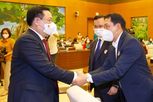 Chủ tịch Quốc hội gặp mặt đại diện Đoàn đại biểu các lãnh đạo doanh nghiệp Việt Nam