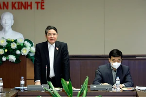 Phó chủ tịch Quốc hội Nguyễn Đức Hải phát biểu tại phiên họp