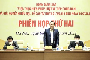 Phó Chủ tịch Quốc hội, Thượng tướng Trần Quang Phương, Trưởng đoàn giám sát chủ trì phiên họp