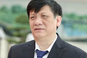Quốc hội bãi nhiệm và phê chuẩn cách chức Bộ trưởng Bộ Y tế Nguyễn Thanh Long