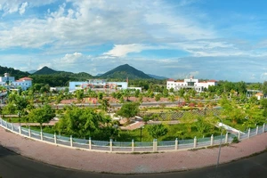 Chính phủ đề xuất thành lập thị xã Tịnh Biên thuộc tỉnh An Giang trên cơ sở nguyên trạng diện tích tự nhiên và quy mô dân số của huyện Tịnh Biên