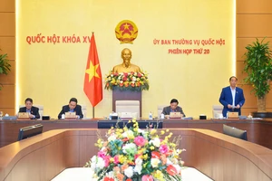 Phó Chủ tịch Quốc hội Trần Quang Phương điều hành nội dung thảo luận về dự thảo Luật Phòng thủ dân sự