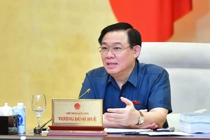 Chủ tịch Quốc hội Vương Đình Huệ cho ý kiến về dự thảo Luật Đất đai sửa đổi 