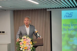 TS Trần Văn, Viện trưởng Viện Chiến lược phát triển kinh tế số (IDS) khai mạc tọa đàm 
