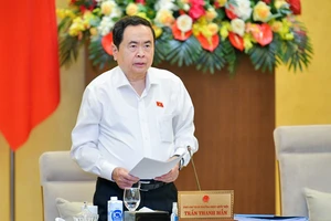 Ủy viên Bộ Chính trị, Phó Chủ tịch Thường trực Quốc hội Trần Thanh Mẫn là Trưởng Đoàn giám sát