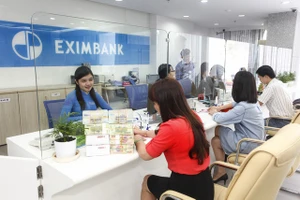 Eximbank cho biết đã và sẽ tăng một số giải pháp đảm bảo an toàn tiền gửi cho khách hàng 