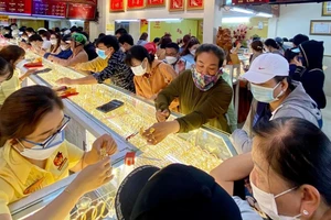 Tiệm vàng Mi Hồng tăng giá vàng SJC hơn 1 triệu đồng/lượng