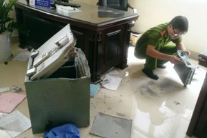 Bắt nhóm trộm két sắt trị giá 2 tỷ đồng ở quận Tân Phú