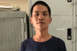  Truy đuổi cướp bằng ô tô trên xa lộ Hà Nội, 1 người tử vong