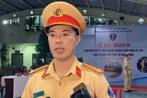 Thượng tá Huỳnh Trung Phong. Ảnh: CHÍ THẠCH