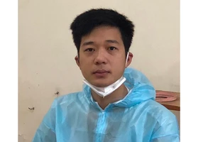 Đối tượng Nguyễn Việt Vương lúc bị bắt 