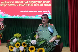 Thiếu tướng Lê Hồng Nam, Giám đốc Công an TPHCM chủ trì buổi lễ