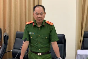 Thượng tá Trần Văn Hiếu, Trưởng Phòng Cảnh sát hình sự (PC02), Công an TPHCM cung cấp thông tin vụ việc nam sinh mất tích và tử vong. Ảnh: CHÍ THẠCH 