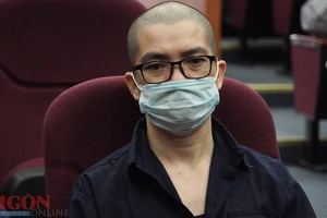 Bị cáo Nguyễn Thái Luyện tại tòa