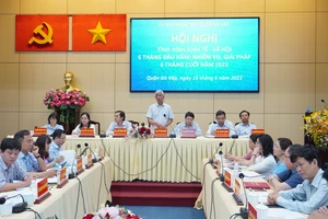 Phó Chủ tịch UBND TPHCM Võ Văn Hoan phát biểu chỉ đạo
