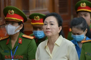 Bị cáo Trương Mỹ Lan (Chủ tịch HĐQT Tập đoàn Vạn Thịnh Phát) tại tòa sáng 21-3. Ảnh: CAO THĂNG