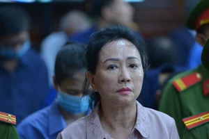 Bị cáo Trương Mỹ Lan (Chủ tịch HĐQT Tập đoàn Vạn Thịnh Phát) tại tòa ngày 22-3. Ảnh: CAO THĂNG
