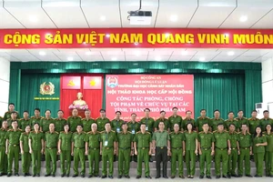 Các đại biểu dự hội nghị 