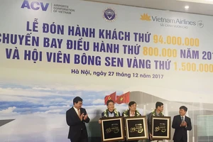 Lễ đón hành khách 94 triệu qua CHKQT Nội Bài