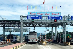 Kiến nghị dừng thu phí trạm BOT Bắc Bình Định vì đường hỏng