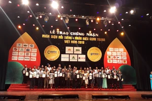 Lễ trao giải Nhãn hiệu nổi tiếng, nhãn hiệu cạnh tranh Việt Nam năm 2018