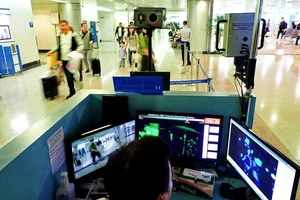 Phát hiện 2 hành khách Trung Quốc sốt cao tại Sân bay Nội Bài
