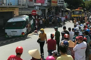 Tai nạn do xe buýt gây ra tại TP Bạc Liêu ngày 5-3