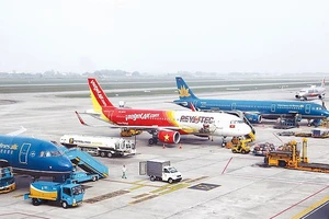 Lấy ý kiến Hà Nội và TPHCM trước khi cấp phép lịch bay quốc tế