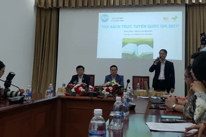 Ban tổ chức giới thiệu Hội sách trực tuyến quốc gia lần thứ 2 tại Thư viện Quốc gia (Hà Nội) ngày 15-4
