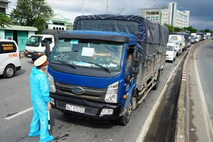 Tổng cục Đường bộ Việt Nam lên tiếng vụ chuyên viên bị bắt về hành vi “cò mồi” luồng xanh