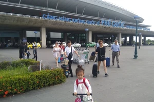Trong 7 đường bay nội địa được nối lại có 6 đường bay kết nối với Phú Quốc (Kiên Giang)