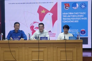 Họp báo công bố chương trình Hành trình Thầy thuốc trẻ làm theo lời Bác năm 2022 vừa diễn ra chiều 10-5 tại Hà Nội