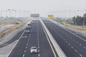 Cần thay đổi mô hình để thực hiện tốt mục tiêu xây dựng 5.000km đường cao tốc