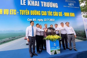 Khai trương dịch vụ thu phí tự động không dừng trên cao tốc Cầu Giẽ - Ninh Bình