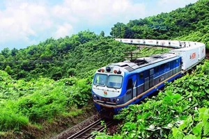 Đầu tư gần 1.200 tỷ đồng nâng cấp đường sắt Vinh - Nha Trang