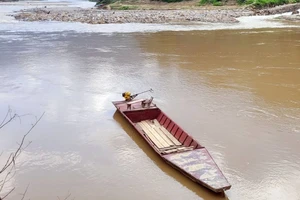Chiếc thuyền trong vụ tai nạn đường thủy tại huyện Si Ma Cai