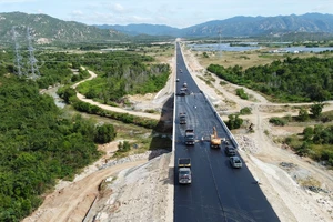 Dự án cao tốc Phan Thiết - Vĩnh Hảo sẽ lùi thời hạn thông xe đến 19-5