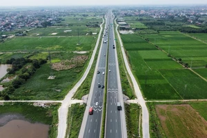 Bộ GTVT ủng hộ triển khai sớm tuyến đường cao tốc Phủ Lý - Nam Định