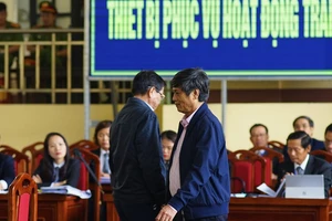 Đối chất lời khai của cựu tướng Nguyễn Thanh Hóa tại tòa