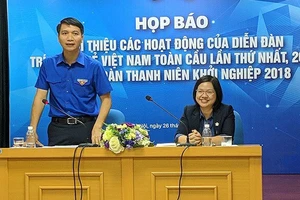 Buổi họp báo thông tin về Diễn đàn tri thức trẻ Việt Nam toàn cầu ần thứ nhất. 