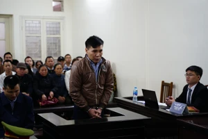 Bắt đầu xét xử ca sĩ Châu Việt Cường tội “Giết người”