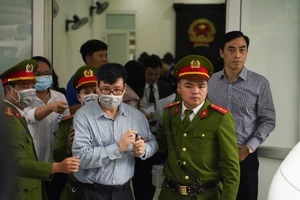 Trương Duy Nhất bị phạt 10 năm tù vì giúp Phan Văn Anh Vũ mua nhà công sản sai đối tượng