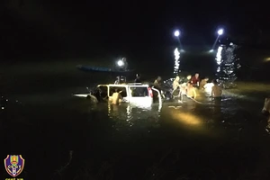 Làm rõ nguyên nhân ban đầu vụ ô tô lao xuống sông trong đêm, 5 người thiệt mạng