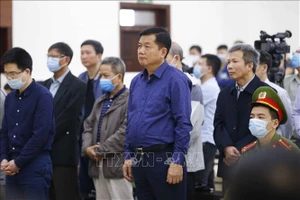 Tuyên phạt ông Đinh La Thăng 11 năm tù, Trịnh Xuân Thanh 18 năm tù trong vụ án Ethanol Phú Thọ