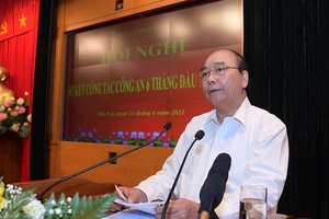Chủ tịch nước Nguyễn Xuân Phúc: Lực lượng công an phải lo cho cuộc sống bình yên của người dân