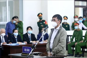 Cựu Phó Tổng cục trưởng Tổng cục Tình báo Nguyễn Duy Linh lĩnh 14 năm tù tội “nhận hối lộ“