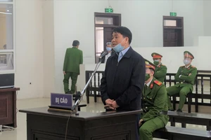 Cựu Chủ tịch UBND TP Hà Nội Nguyễn Đức Chung nói lời sau cùng trước tòa
