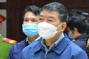 Cựu Giám đốc Bệnh viện Bạch Mai Nguyễn Quốc Anh lĩnh 5 năm tù