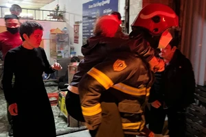 Hà Nội: Cháy nhà 2 tầng ở phố Bát Đàn, 1 phụ nữ 40 tuổi tử vong